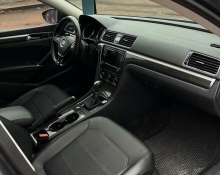 Сірий Фольксваген Пассат, об'ємом двигуна 1.8 л та пробігом 173 тис. км за 13800 $, фото 27 на Automoto.ua