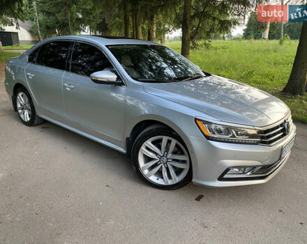 Серый Фольксваген Пассат, объемом двигателя 1.8 л и пробегом 224 тыс. км за 14600 $, фото 10 на Automoto.ua