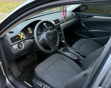 Сірий Фольксваген Пассат, об'ємом двигуна 1.8 л та пробігом 200 тис. км за 8500 $, фото 4 на Automoto.ua