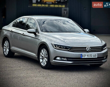 Серый Фольксваген Пассат, объемом двигателя 1.97 л и пробегом 297 тыс. км за 14800 $, фото 1 на Automoto.ua