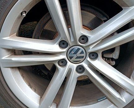 Серый Фольксваген Пассат, объемом двигателя 1.8 л и пробегом 114 тыс. км за 12000 $, фото 5 на Automoto.ua