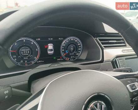 Серый Фольксваген Пассат, объемом двигателя 1.97 л и пробегом 290 тыс. км за 17500 $, фото 14 на Automoto.ua