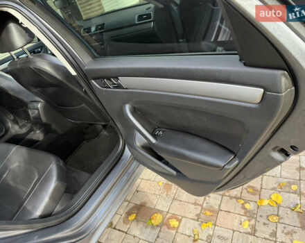 Сірий Фольксваген Пассат, об'ємом двигуна 1.8 л та пробігом 250 тис. км за 8999 $, фото 11 на Automoto.ua