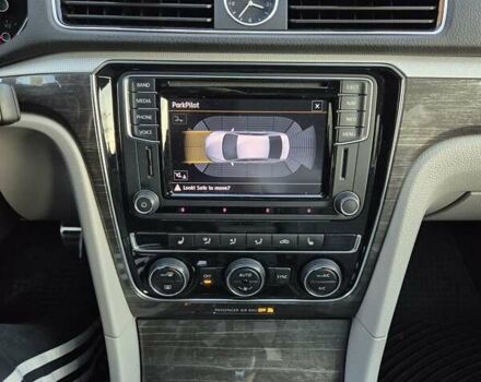 Серый Фольксваген Пассат, объемом двигателя 3.6 л и пробегом 125 тыс. км за 11900 $, фото 19 на Automoto.ua