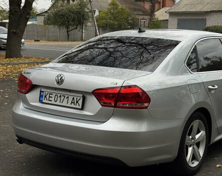 Серый Фольксваген Пассат, объемом двигателя 1.8 л и пробегом 225 тыс. км за 12000 $, фото 9 на Automoto.ua