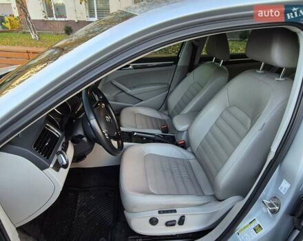 Серый Фольксваген Пассат, объемом двигателя 3.6 л и пробегом 125 тыс. км за 11900 $, фото 11 на Automoto.ua