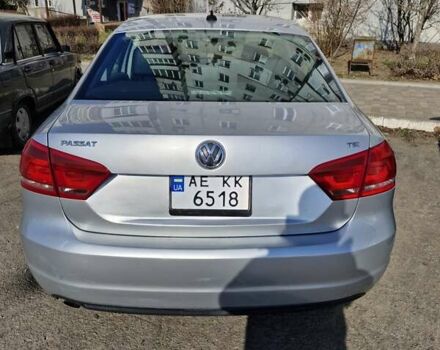 Серый Фольксваген Пассат, объемом двигателя 1.8 л и пробегом 215 тыс. км за 10500 $, фото 4 на Automoto.ua