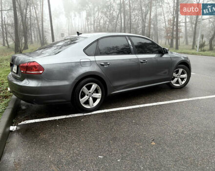 Серый Фольксваген Пассат, объемом двигателя 1.8 л и пробегом 255 тыс. км за 8500 $, фото 3 на Automoto.ua