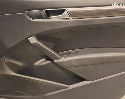 Серый Фольксваген Пассат, объемом двигателя 1.8 л и пробегом 180 тыс. км за 11590 $, фото 14 на Automoto.ua