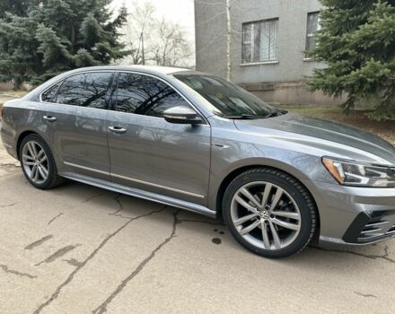 Сірий Фольксваген Пассат, об'ємом двигуна 1.8 л та пробігом 185 тис. км за 14600 $, фото 5 на Automoto.ua