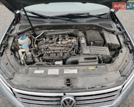 Серый Фольксваген Пассат, объемом двигателя 1.8 л и пробегом 220 тыс. км за 13500 $, фото 10 на Automoto.ua