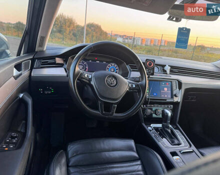 Серый Фольксваген Пассат, объемом двигателя 2 л и пробегом 244 тыс. км за 17200 $, фото 6 на Automoto.ua