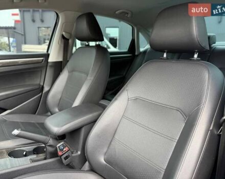 Серый Фольксваген Пассат, объемом двигателя 1.78 л и пробегом 177 тыс. км за 12400 $, фото 18 на Automoto.ua