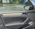 Серый Фольксваген Пассат, объемом двигателя 1.8 л и пробегом 170 тыс. км за 5000 $, фото 12 на Automoto.ua