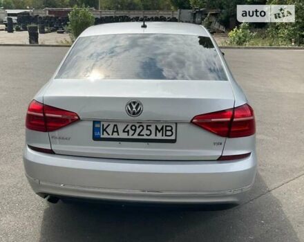 Сірий Фольксваген Пассат, об'ємом двигуна 1.8 л та пробігом 204 тис. км за 11500 $, фото 9 на Automoto.ua