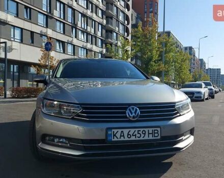 Серый Фольксваген Пассат, объемом двигателя 1.6 л и пробегом 297 тыс. км за 15000 $, фото 21 на Automoto.ua