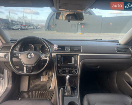 Серый Фольксваген Пассат, объемом двигателя 1.8 л и пробегом 240 тыс. км за 11500 $, фото 3 на Automoto.ua