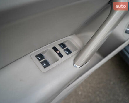 Фольксваген Пассат 2016 в Киеве на Automoto.ua Серый Фольксваген Пассат, объемом двигателя 1.8 л и пробегом 180 тыс. км за 12900 $, фото 18 на Automoto.ua