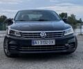 Серый Фольксваген Пассат, объемом двигателя 1.8 л и пробегом 219 тыс. км за 15000 $, фото 1 на Automoto.ua