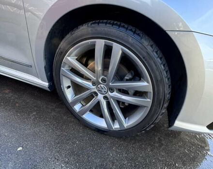 Фольксваген Пассат 2016 в Киеве на Automoto.ua Серый Фольксваген Пассат, объемом двигателя 1.8 л и пробегом 153 тыс. км за 15200 $, фото 26 на Automoto.ua