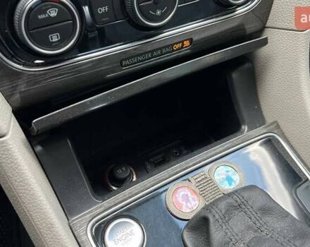 Сірий Фольксваген Пассат, об'ємом двигуна 1.8 л та пробігом 201 тис. км за 12500 $, фото 14 на Automoto.ua