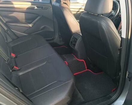 Серый Фольксваген Пассат, объемом двигателя 1.8 л и пробегом 224 тыс. км за 12500 $, фото 5 на Automoto.ua