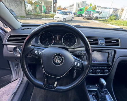 Фольксваген Пассат 2016 в Киеве на Automoto.ua Серый Фольксваген Пассат, объемом двигателя 1.8 л и пробегом 153 тыс. км за 15200 $, фото 42 на Automoto.ua