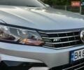 Серый Фольксваген Пассат, объемом двигателя 1.8 л и пробегом 187 тыс. км за 14900 $, фото 2 на Automoto.ua