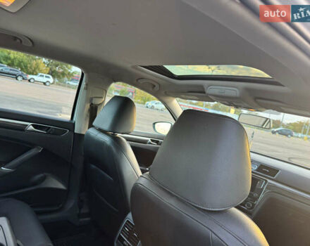 Серый Фольксваген Пассат, объемом двигателя 1.8 л и пробегом 177 тыс. км за 12000 $, фото 9 на Automoto.ua