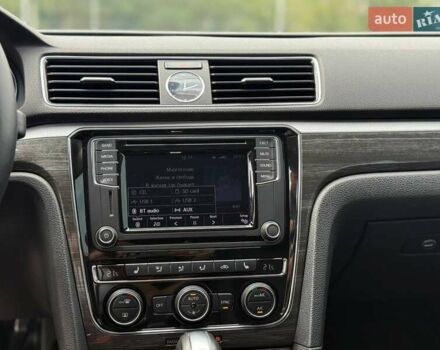 Серый Фольксваген Пассат, объемом двигателя 1.78 л и пробегом 177 тыс. км за 12400 $, фото 28 на Automoto.ua