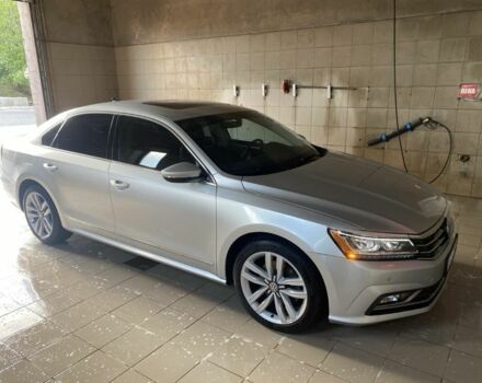 Серый Фольксваген Пассат, объемом двигателя 1.8 л и пробегом 104 тыс. км за 15000 $, фото 4 на Automoto.ua