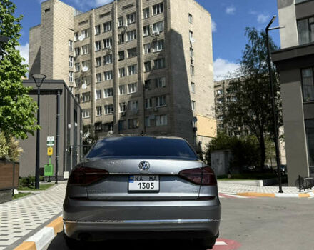 Серый Фольксваген Пассат, объемом двигателя 1.8 л и пробегом 184 тыс. км за 13500 $, фото 6 на Automoto.ua