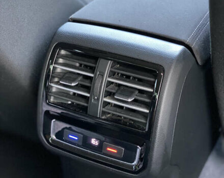 Сірий Фольксваген Пассат, об'ємом двигуна 1.6 л та пробігом 313 тис. км за 13300 $, фото 28 на Automoto.ua