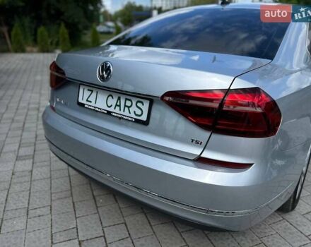 Сірий Фольксваген Пассат, об'ємом двигуна 1.8 л та пробігом 201 тис. км за 12500 $, фото 8 на Automoto.ua