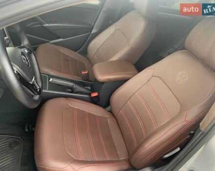 Сірий Фольксваген Пассат, об'ємом двигуна 1.8 л та пробігом 188 тис. км за 10999 $, фото 5 на Automoto.ua