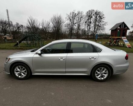 Серый Фольксваген Пассат, объемом двигателя 1.8 л и пробегом 190 тыс. км за 16000 $, фото 4 на Automoto.ua