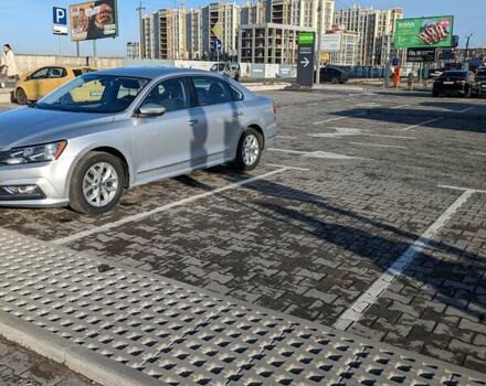 Серый Фольксваген Пассат, объемом двигателя 0 л и пробегом 123 тыс. км за 14500 $, фото 4 на Automoto.ua