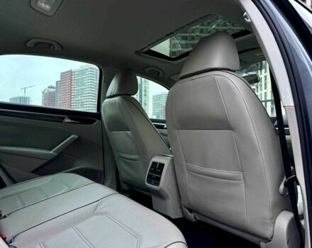 Сірий Фольксваген Пассат, об'ємом двигуна 1.8 л та пробігом 43 тис. км за 14800 $, фото 18 на Automoto.ua