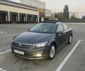 Серый Фольксваген Пассат, объемом двигателя 1.8 л и пробегом 140 тыс. км за 12800 $, фото 1 на Automoto.ua