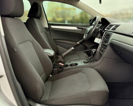 Сірий Фольксваген Пассат, об'ємом двигуна 1.8 л та пробігом 172 тис. км за 10399 $, фото 22 на Automoto.ua