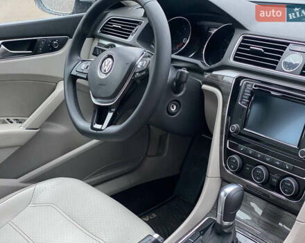 Серый Фольксваген Пассат, объемом двигателя 0 л и пробегом 241 тыс. км за 9650 $, фото 4 на Automoto.ua