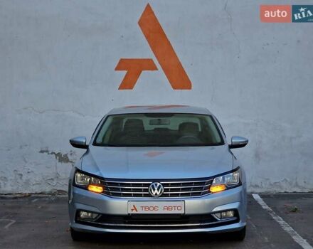 Серый Фольксваген Пассат, объемом двигателя 1.8 л и пробегом 169 тыс. км за 11490 $, фото 1 на Automoto.ua