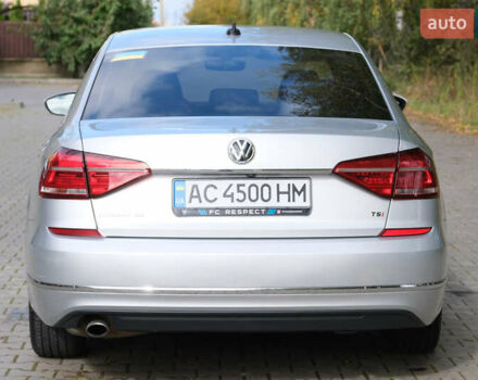 Сірий Фольксваген Пассат, об'ємом двигуна 1.8 л та пробігом 139 тис. км за 14400 $, фото 5 на Automoto.ua