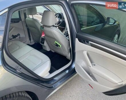 Серый Фольксваген Пассат, объемом двигателя 1.8 л и пробегом 185 тыс. км за 14800 $, фото 16 на Automoto.ua