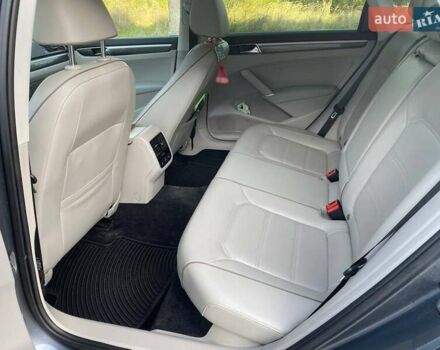 Серый Фольксваген Пассат, объемом двигателя 1.8 л и пробегом 185 тыс. км за 14800 $, фото 26 на Automoto.ua