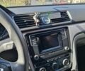 Сірий Фольксваген Пассат, об'ємом двигуна 1.8 л та пробігом 165 тис. км за 11500 $, фото 4 на Automoto.ua