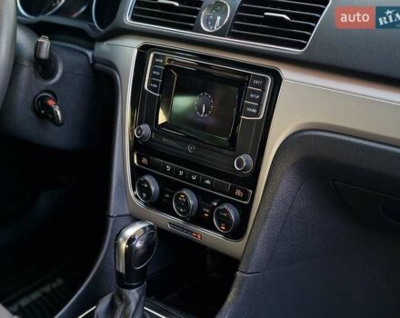 Серый Фольксваген Пассат, объемом двигателя 1.8 л и пробегом 169 тыс. км за 11490 $, фото 46 на Automoto.ua