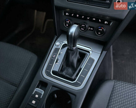 Серый Фольксваген Пассат, объемом двигателя 1.4 л и пробегом 274 тыс. км за 12900 $, фото 22 на Automoto.ua