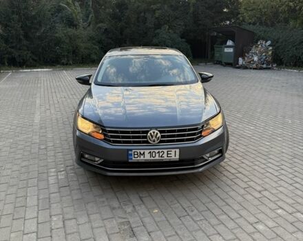 Серый Фольксваген Пассат, объемом двигателя 1.8 л и пробегом 140 тыс. км за 13100 $, фото 2 на Automoto.ua