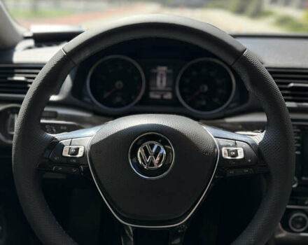 Серый Фольксваген Пассат, объемом двигателя 1.8 л и пробегом 184 тыс. км за 13500 $, фото 15 на Automoto.ua